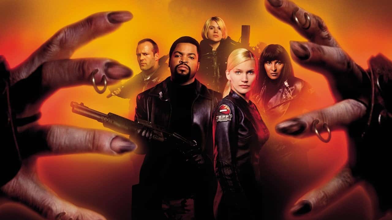 Кадр з фільму Привиди Марса (2001)