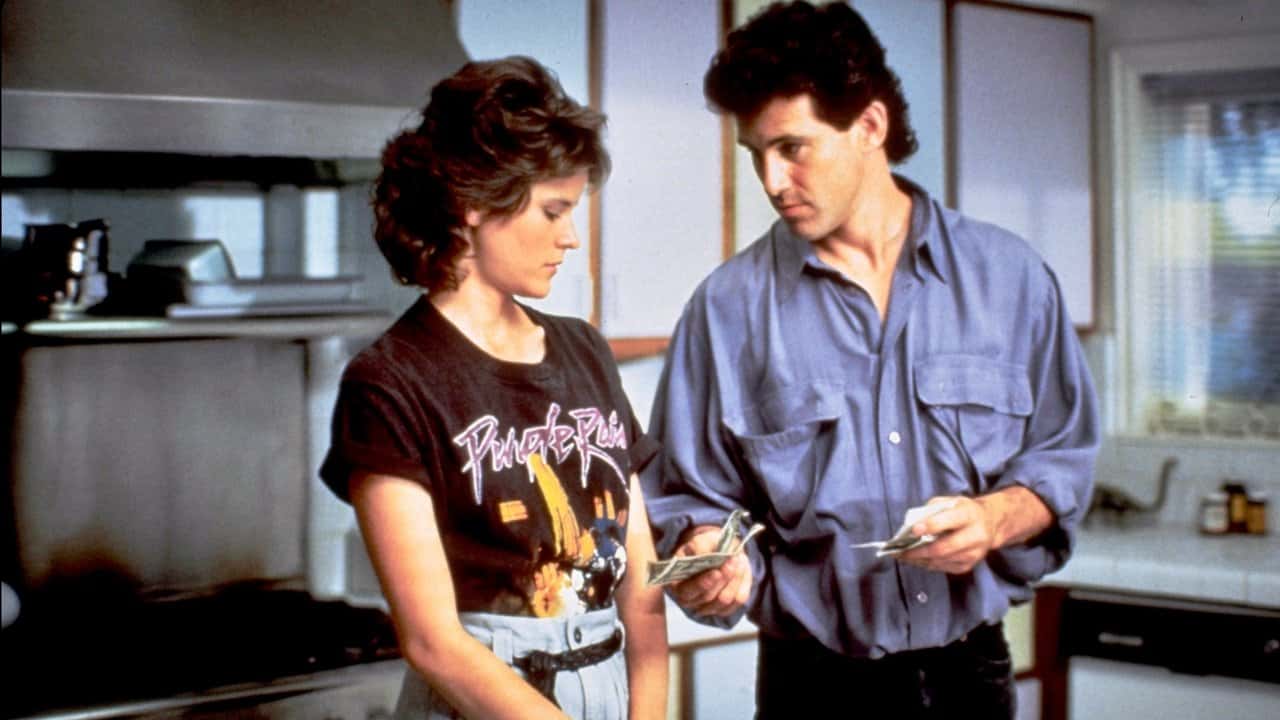 Кадр з фільму Служниця (1987)