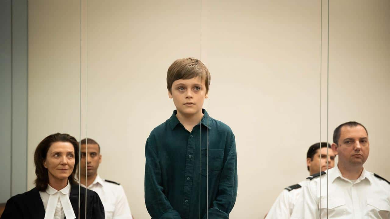 Кадр з фільму Відповідальна дитина (2019)