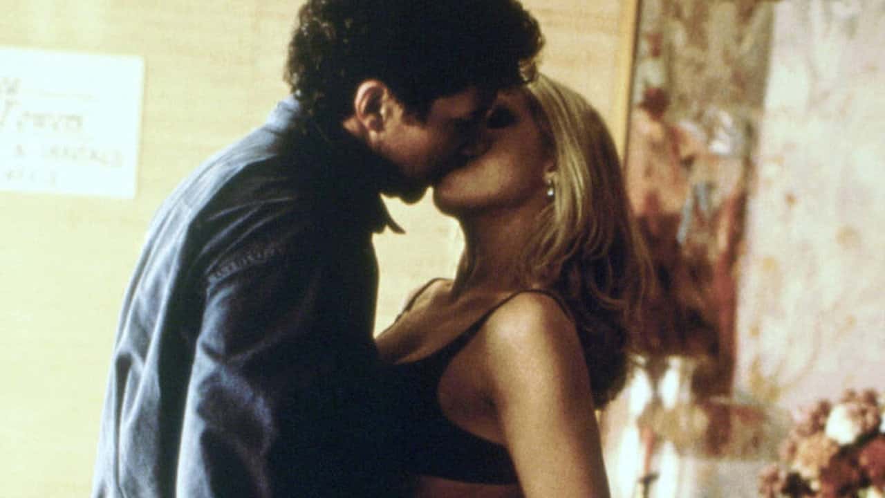 Кадр з фільму Такий смертельний поцілунок (1996)