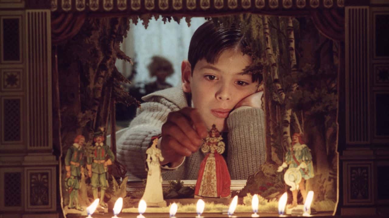 Кадр із серіалу Фанні та Александер (1984)