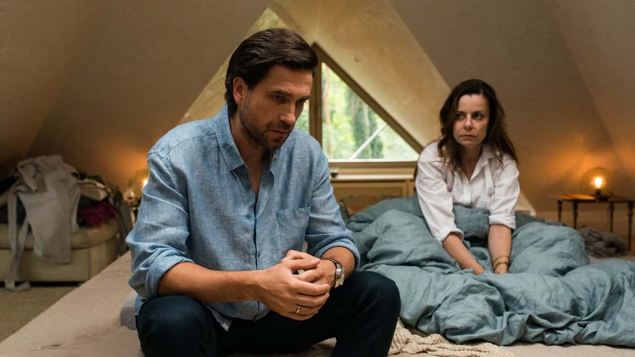 Кадр з фільму Граючи жорстко / Остання крапля (2019)