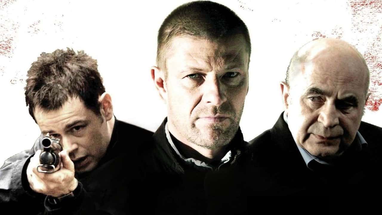 Кадр з фільму Поза законом (2007)
