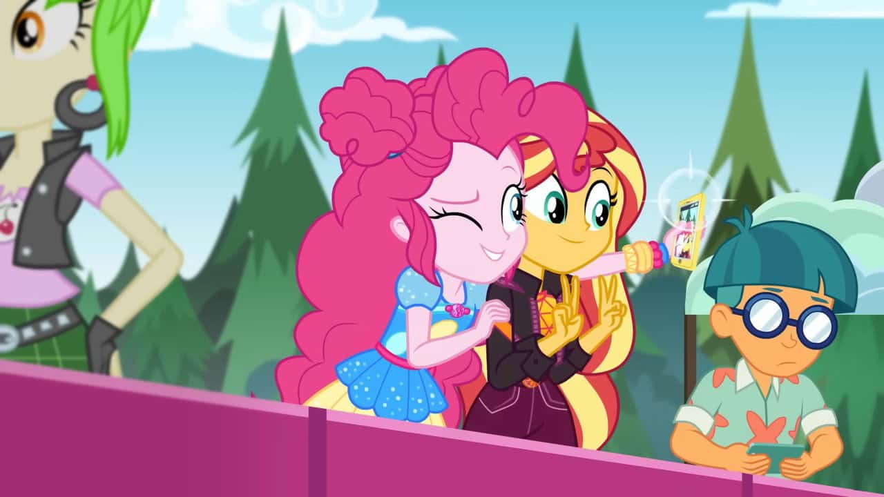 Кадр з фільму My Little Pony: Дівчата з Еквестрії - Перепустка за лаштунки для Сансет (2019)