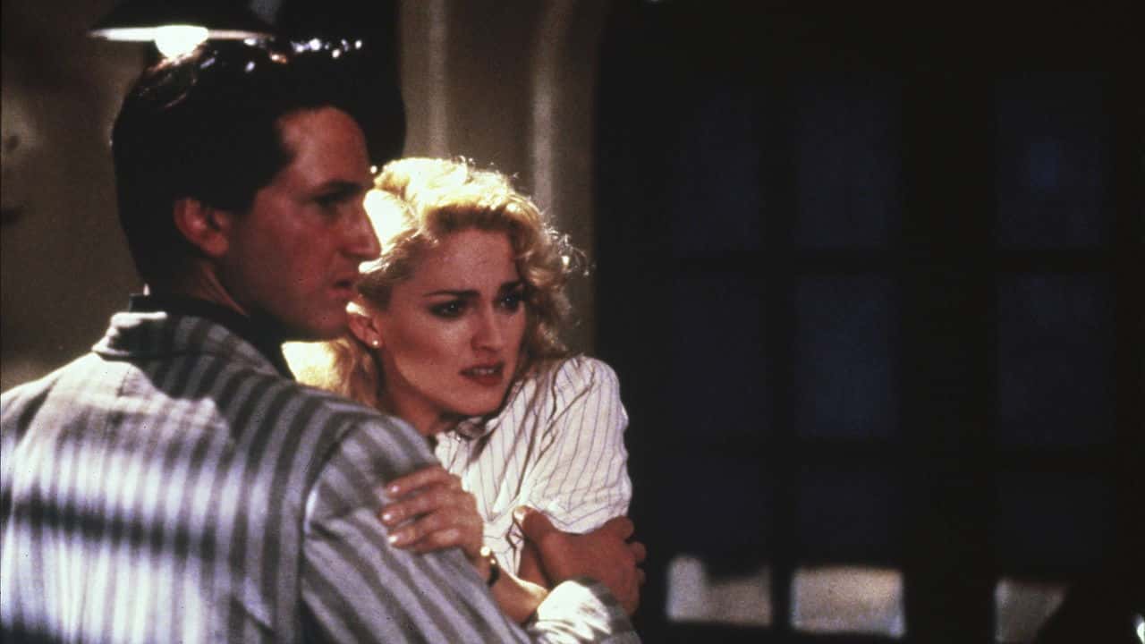 Кадр з фільму Шанхайський сюрприз (1986)