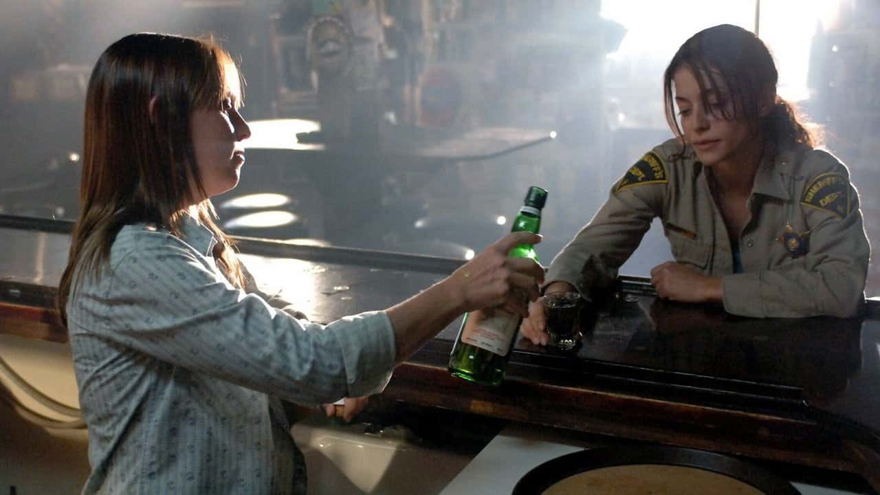 Кадр з фільму З-під землі (2007)