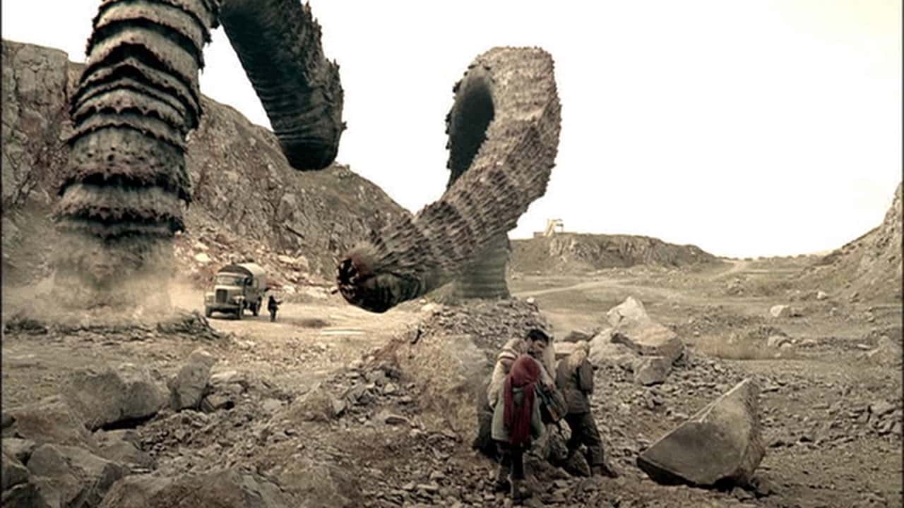 Кадр з фільму Змії піску (2009)