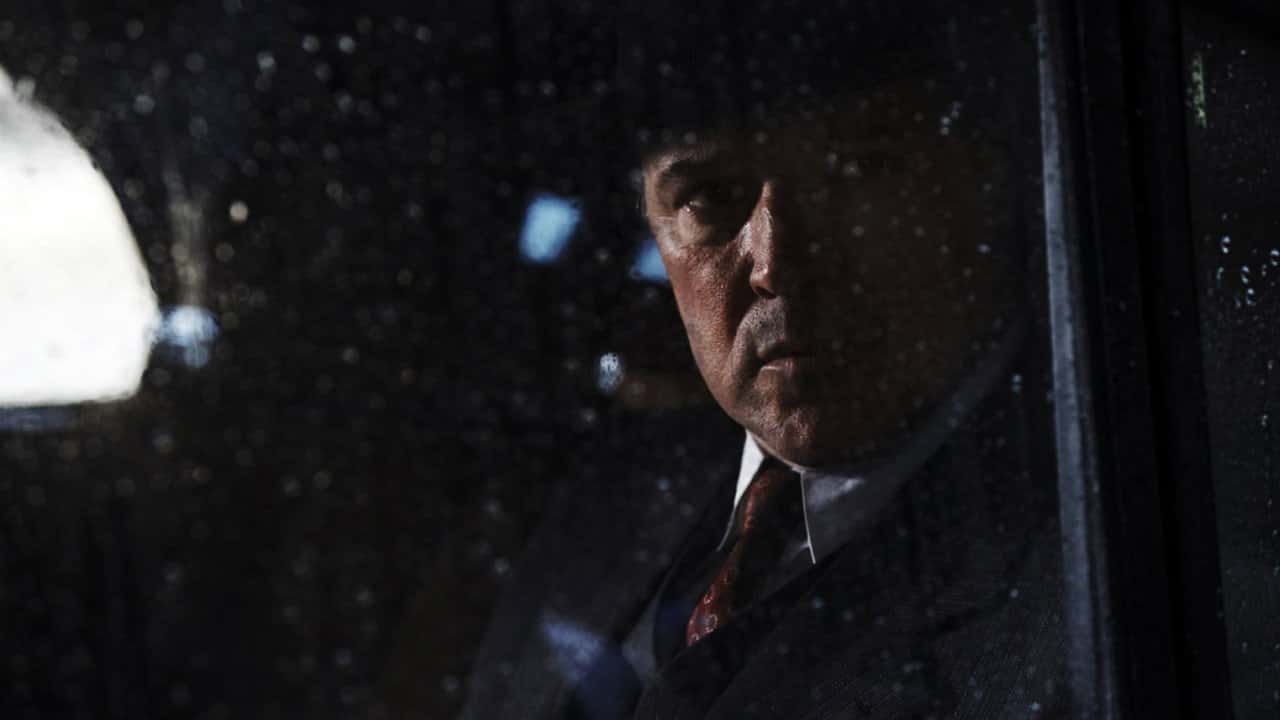 Кадр з фільму У тіні (2012)
