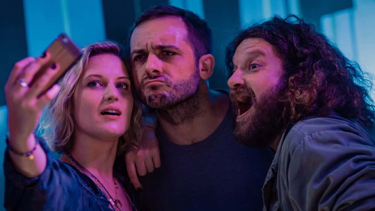 Кадр з фільму (Не)знайомці (2019)