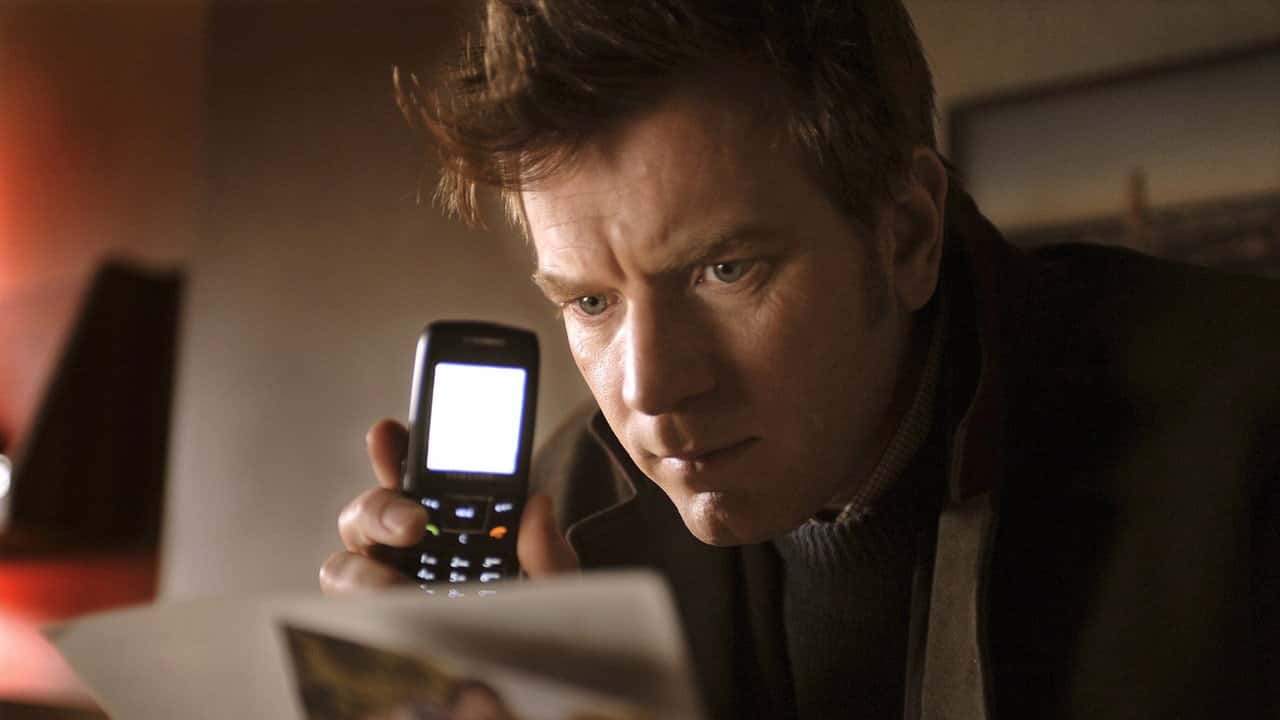 Кадр з фільму Примара (2010)