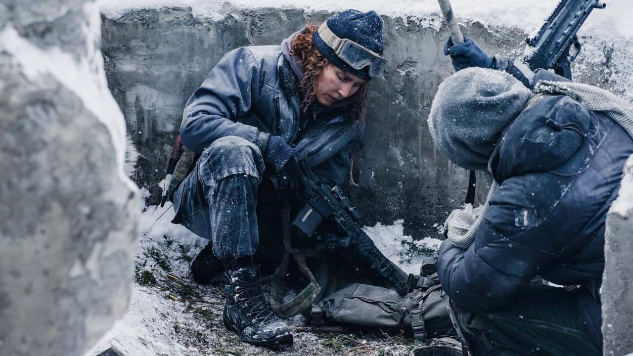 Кадр з фільму Чорний краб (2022)