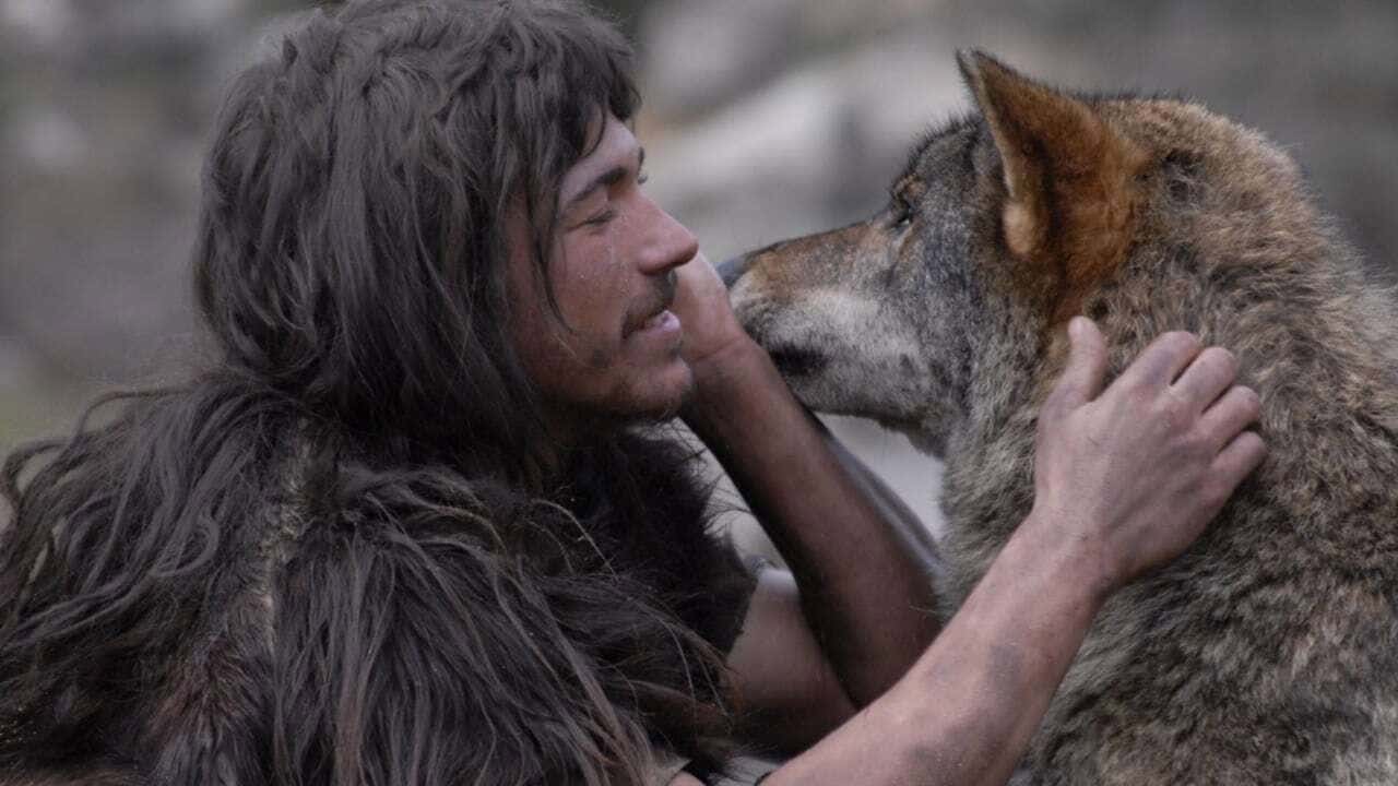 Кадр з фільму Серед вовків (2010)