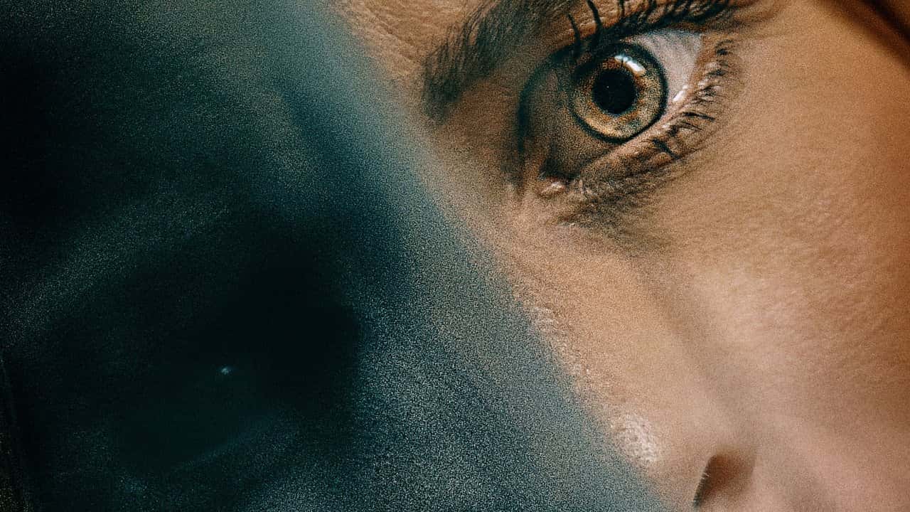 Кадр з фільму Переміщення: Темні мутанти (2020)