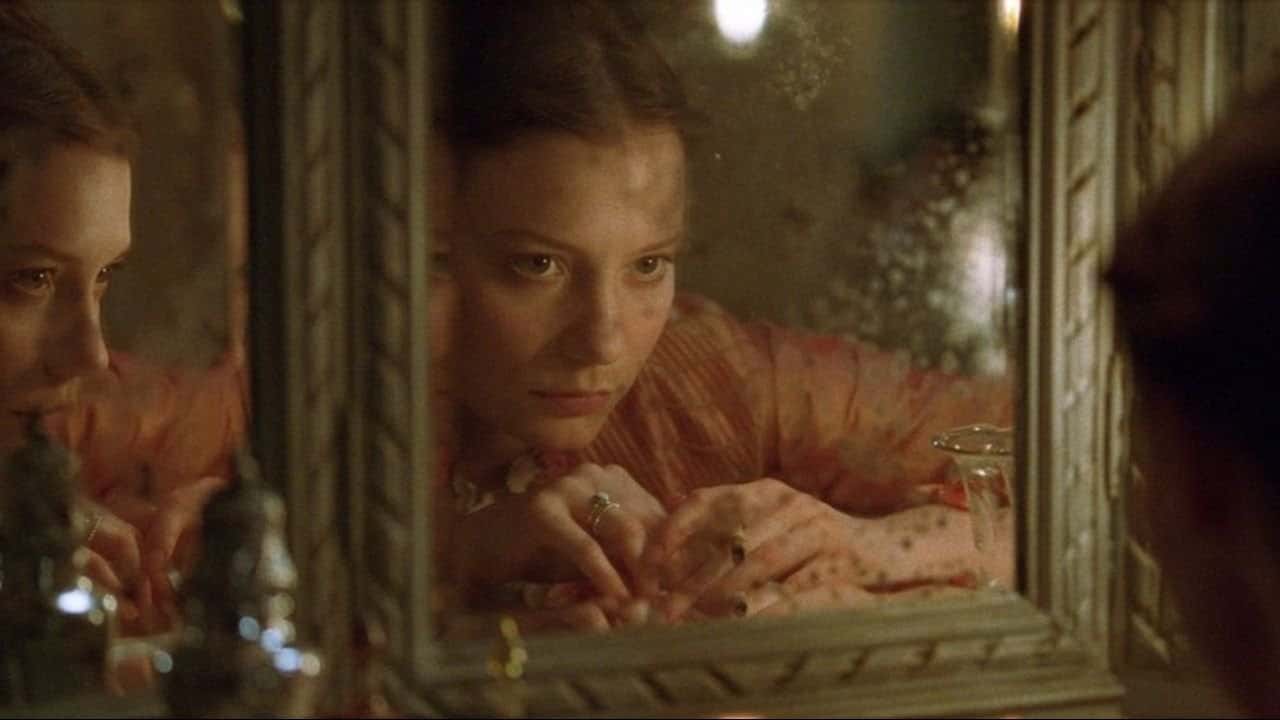 Кадр з фільму Пані Боварі (2015)