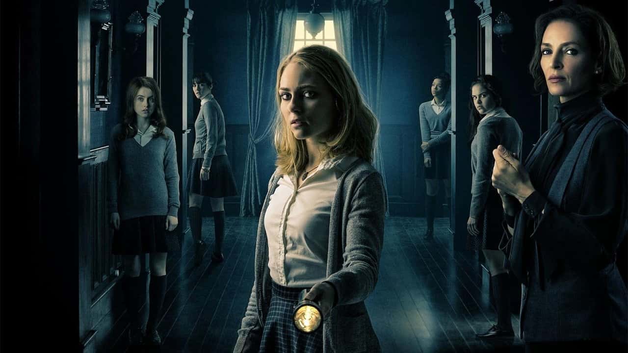 Кадр з фільму Темні коридори (2018)