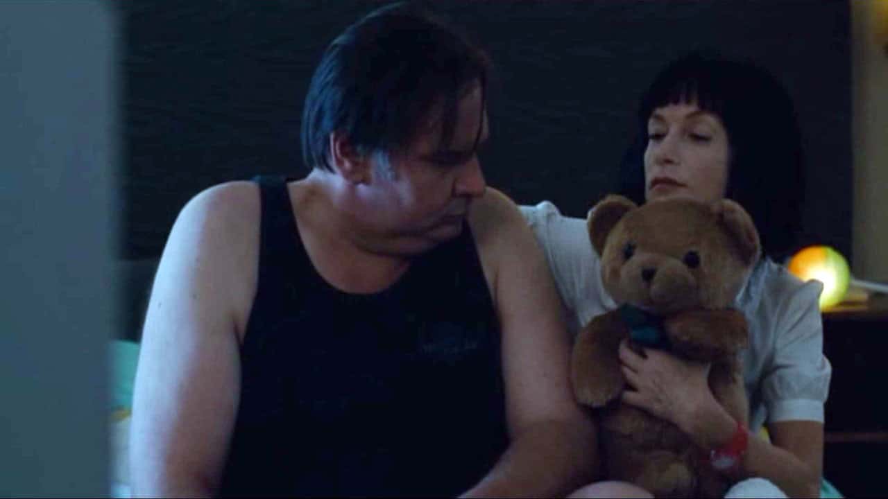 Кадр з фільму Особливі стосунки (2010)