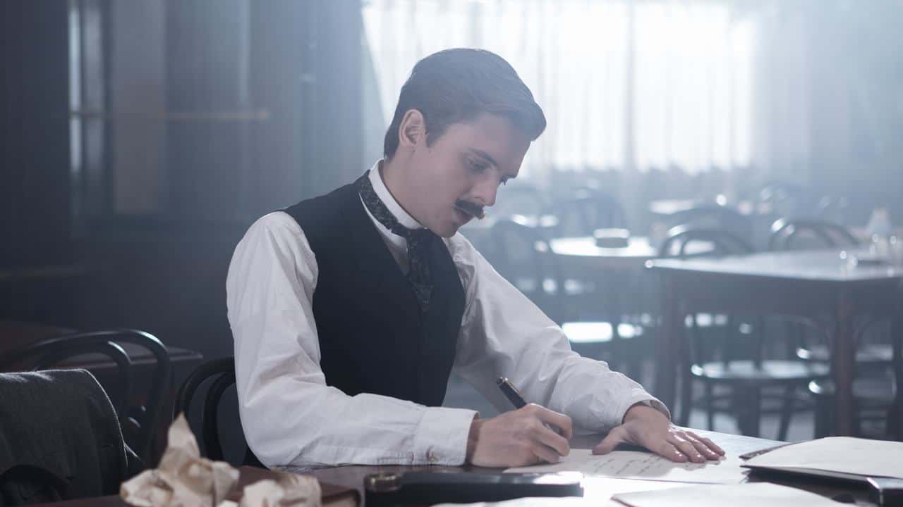Кадр з фільму Сірано. Встигнути до прем'єри (2018)