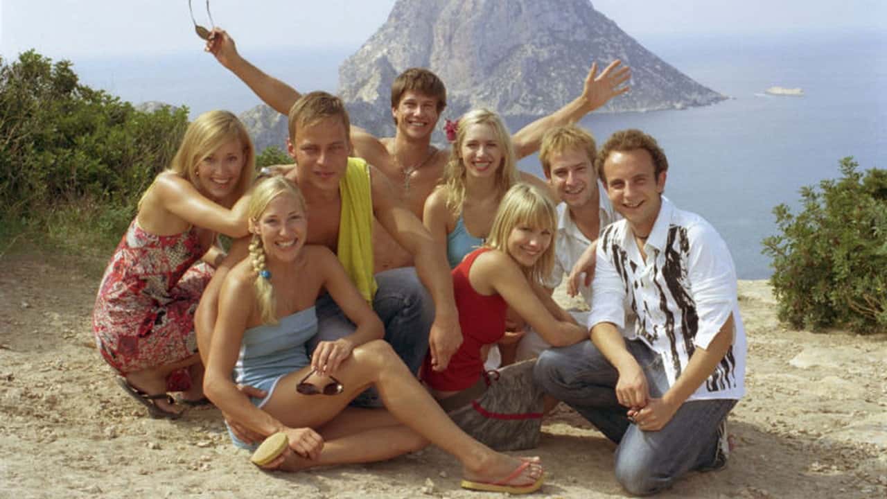 Кадр з фільму Вечірка на Ібіці (2004)