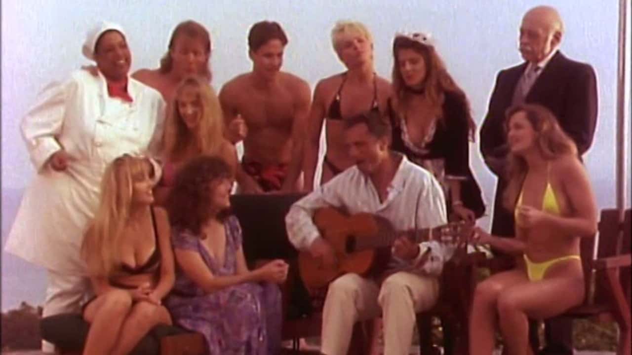 Кадр з фільму Літо в бікіні 2 (1992)