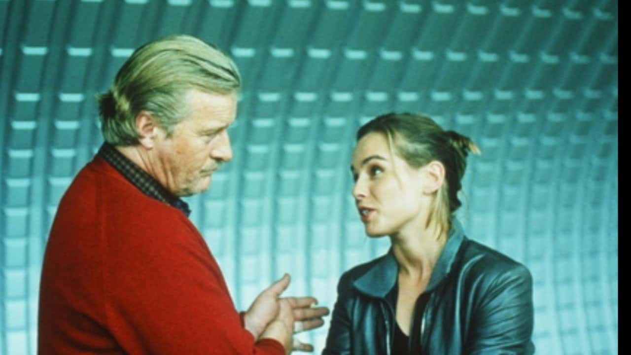 Кадр з фільму Новий світовий безлад (1999)
