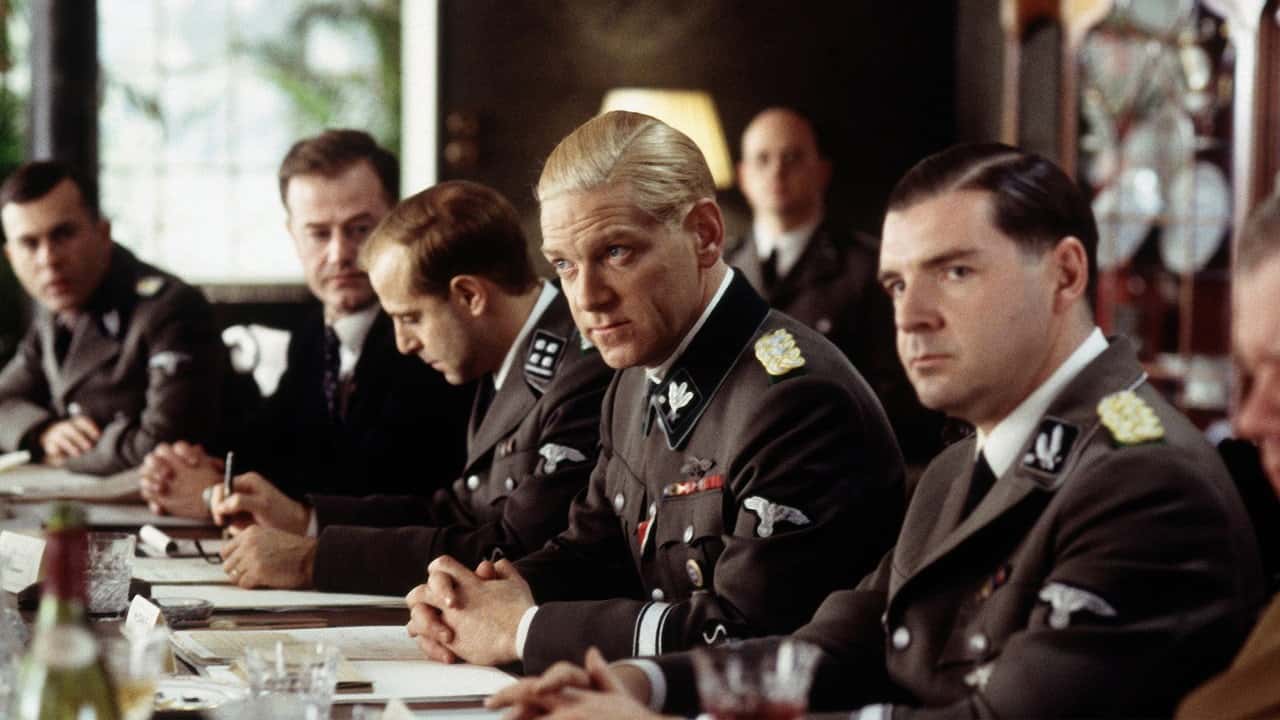 Кадр з фільму Змова (2001)