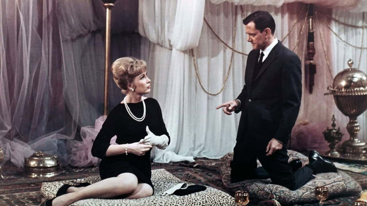 Кадр з фільму Латунна пляшка (1964)