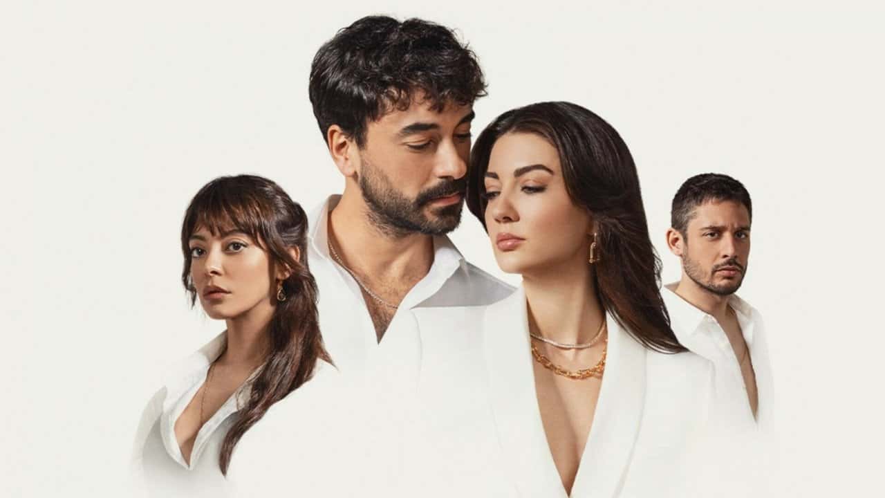 Кадр із серіалу Королева (2023)
