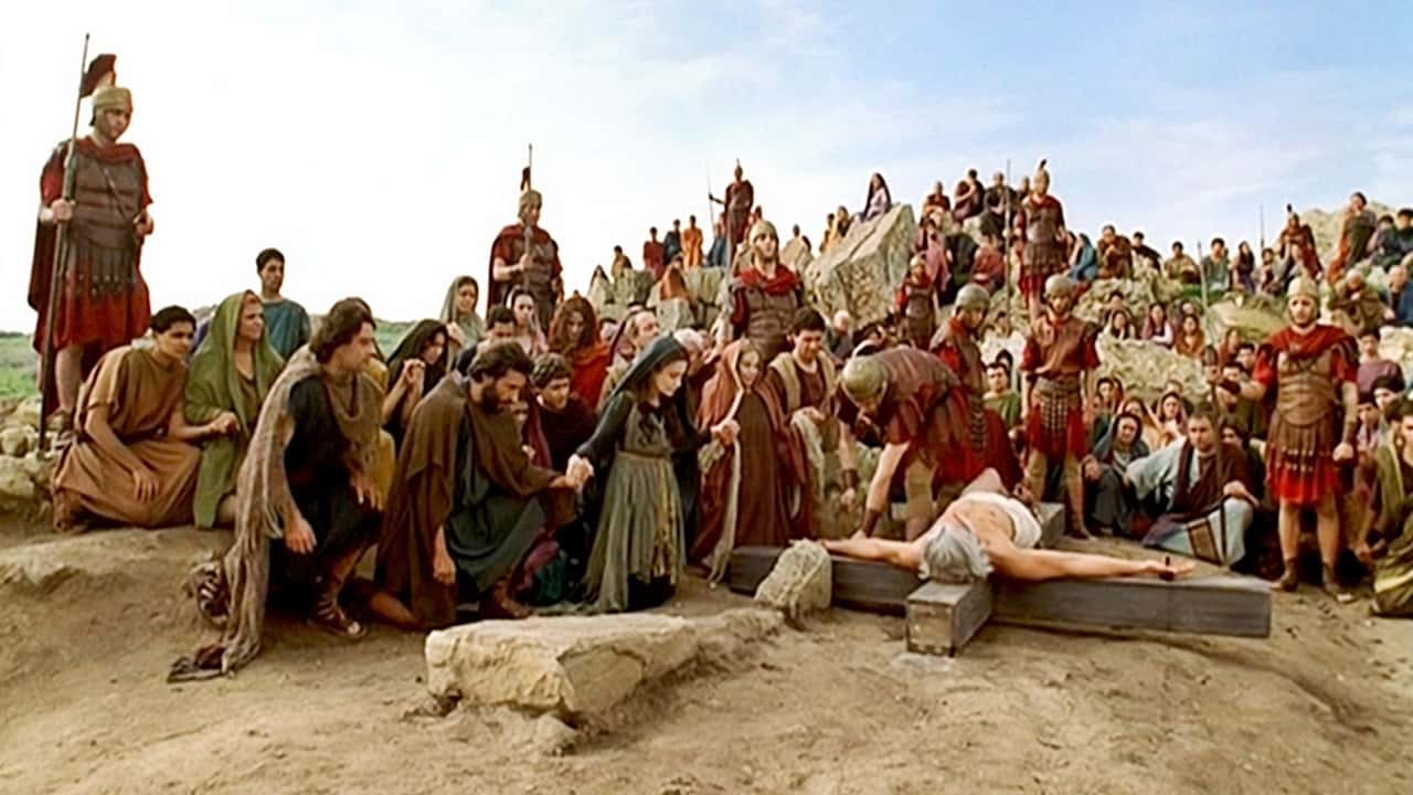 Кадр з фільму Святий Петро (2005)