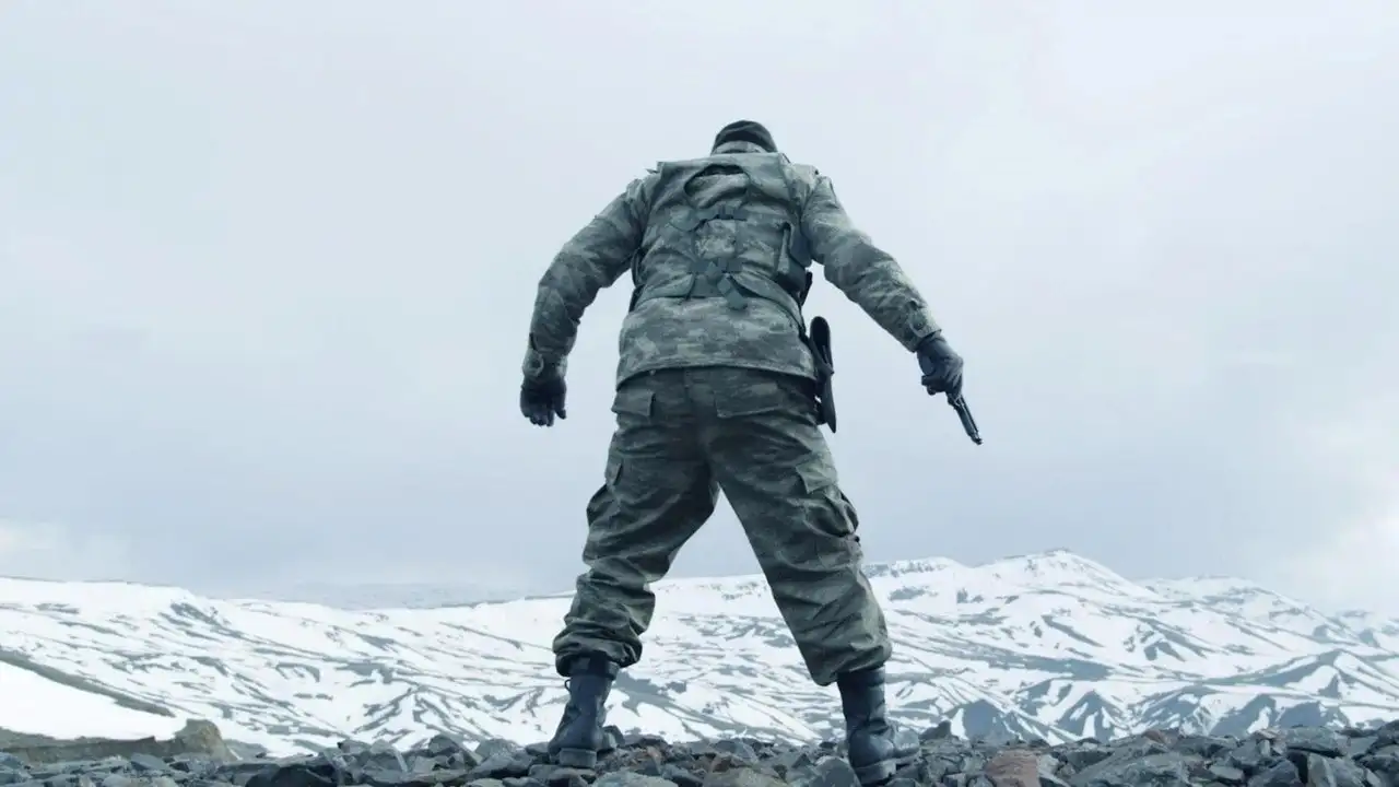 Кадр з фільму Гора (2012)
