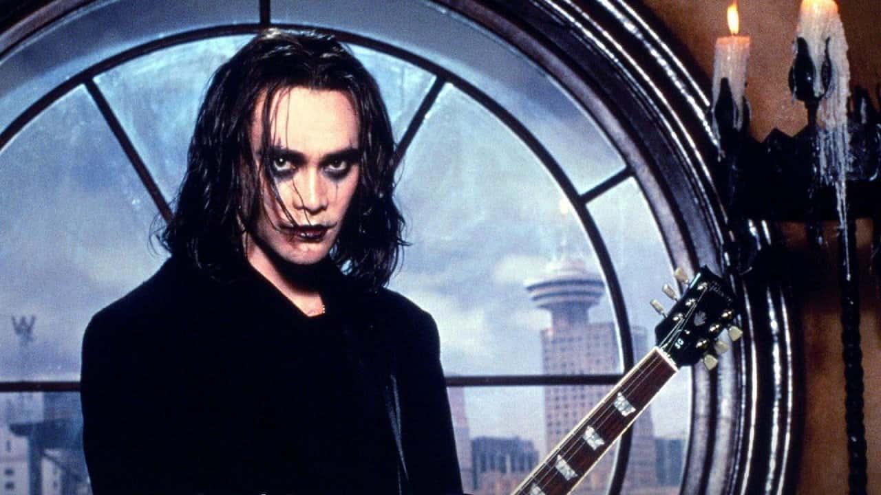 Кадр із серіалу Ворон: Шлях до раю (1998)