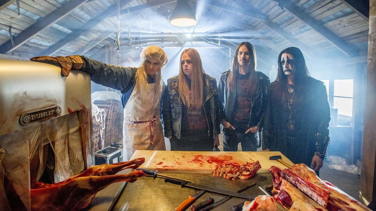 Кадр з фільму Важка поїздка (2018)