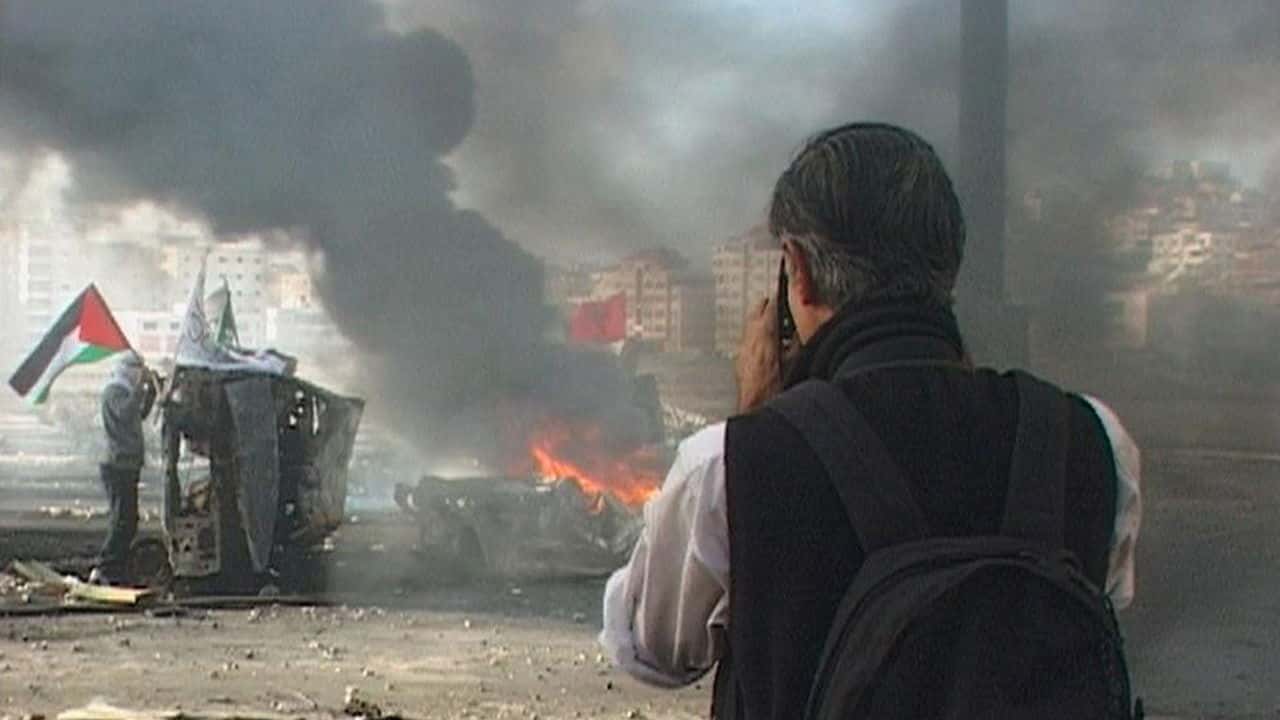 Кадр з фільму Військовий фотограф (2001)