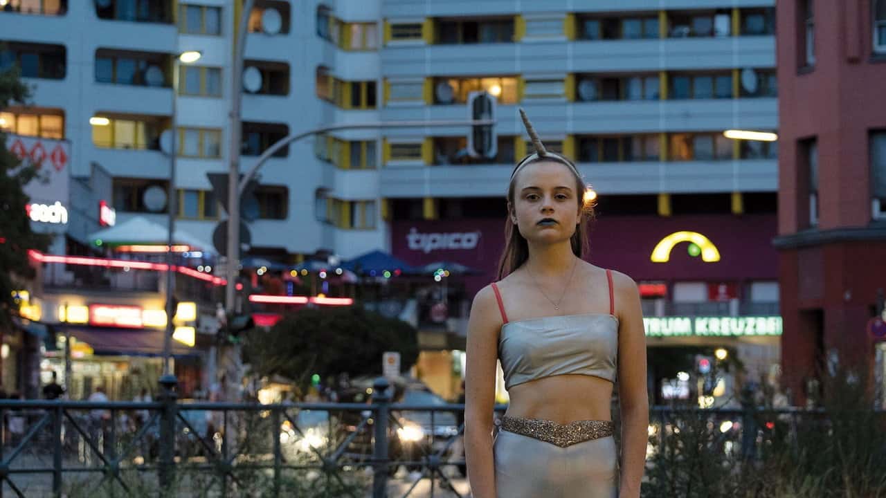 Кадр з фільму Кокон (2020)