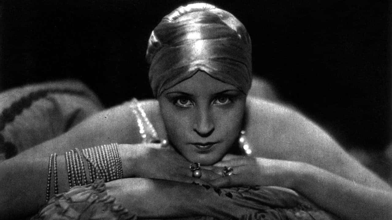 Кадр з фільму Альрауне (1928)