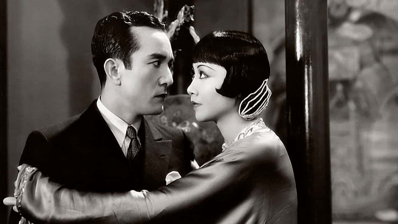 Кадр з фільму Daughter of the Dragon (1931)