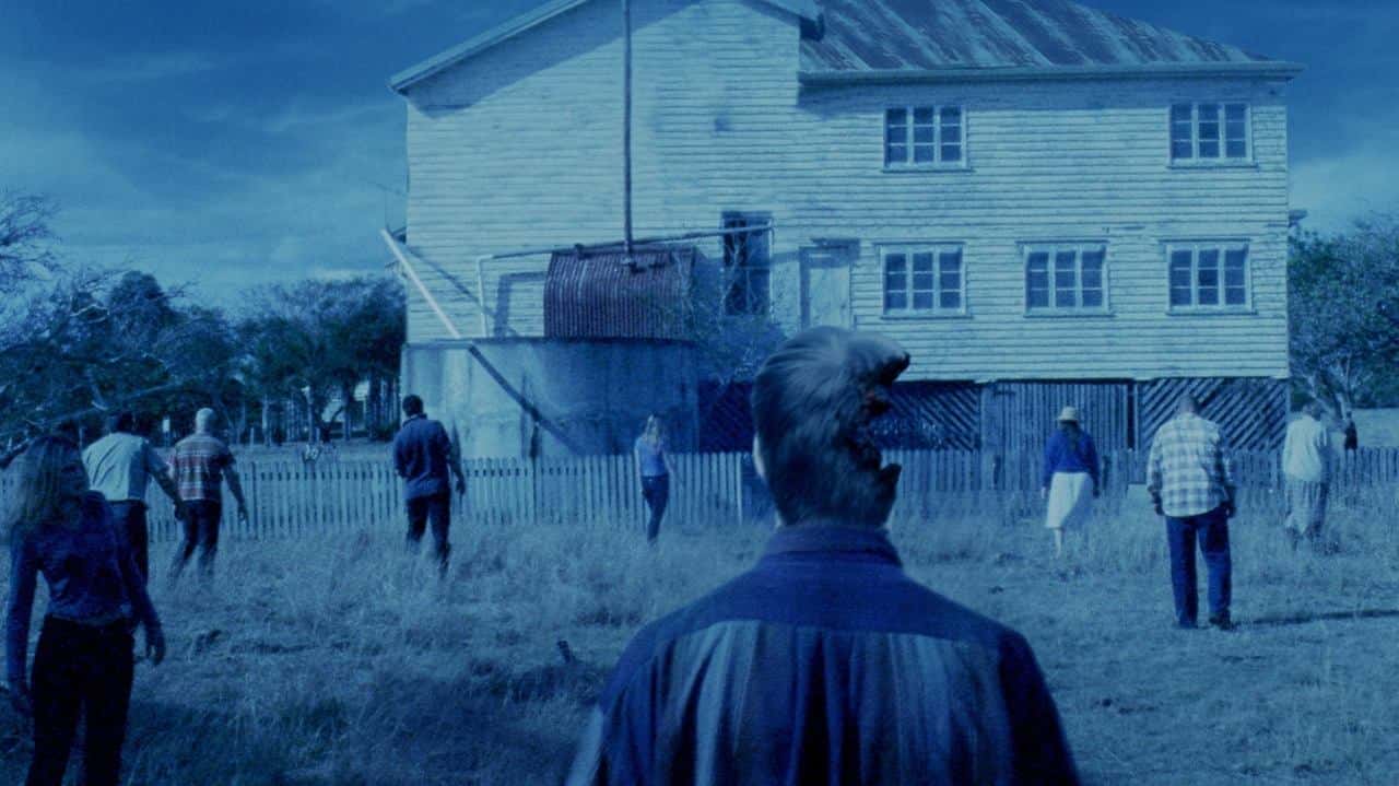 Кадр з фільму Нежить / Нашестя мерців (2003)