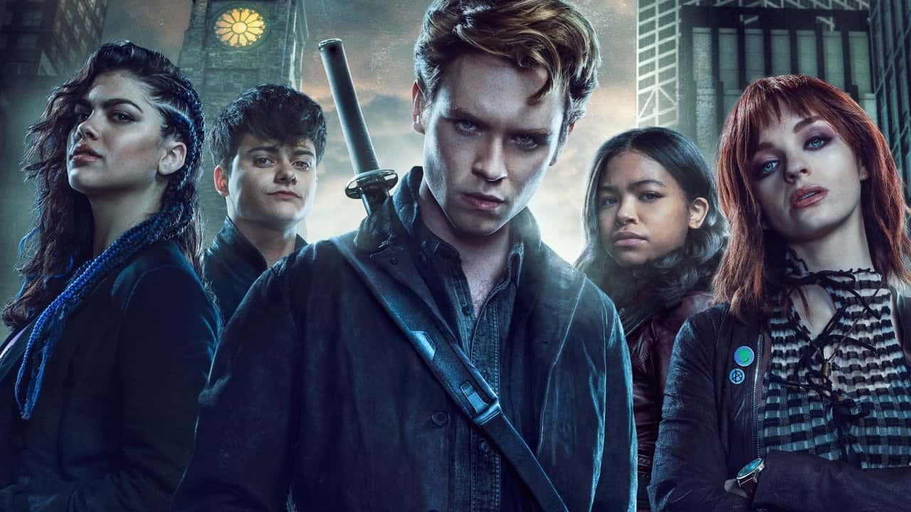 Кадр із серіалу Лицарі Ґотема (2023)