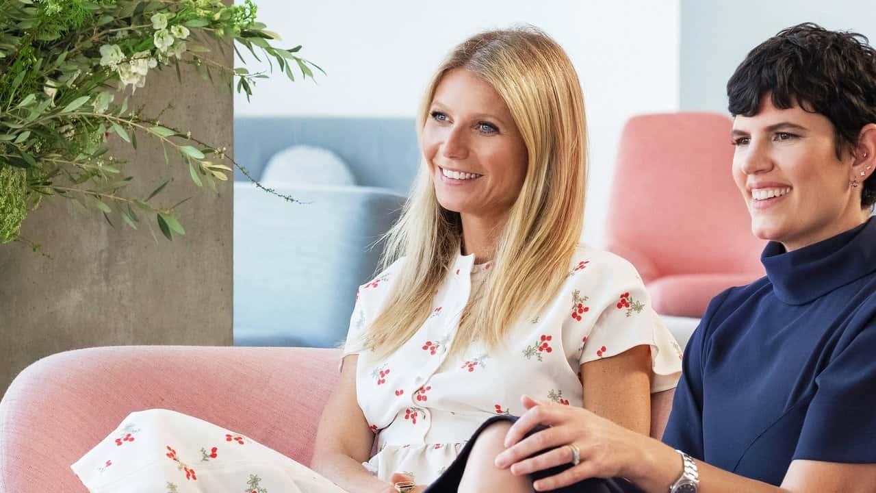 Кадр із серіалу goop Lab Ґвінет Пелтров (2020)