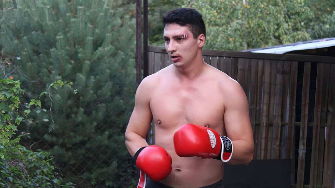 Кадр з фільму Серце бійця (2019)