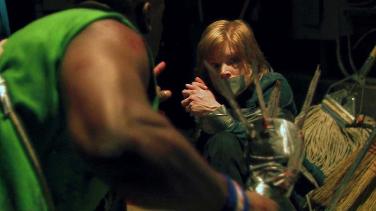 Кадр з фільму Сигнал (2007)