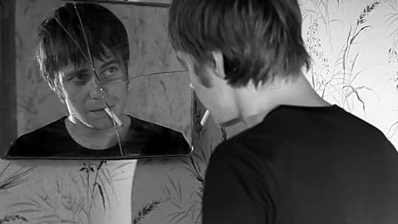 Кадр з фільму Людина, що спить (1974)