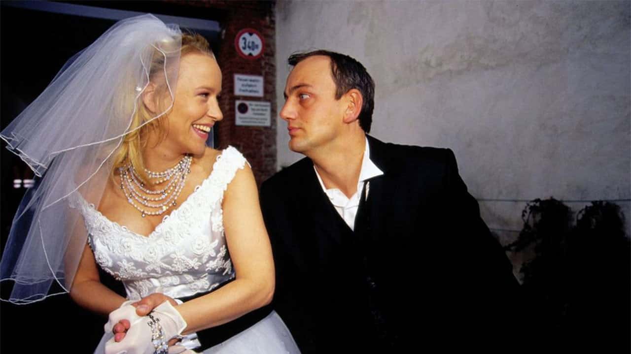 Кадр з фільму Щасливо неодружені (2002)