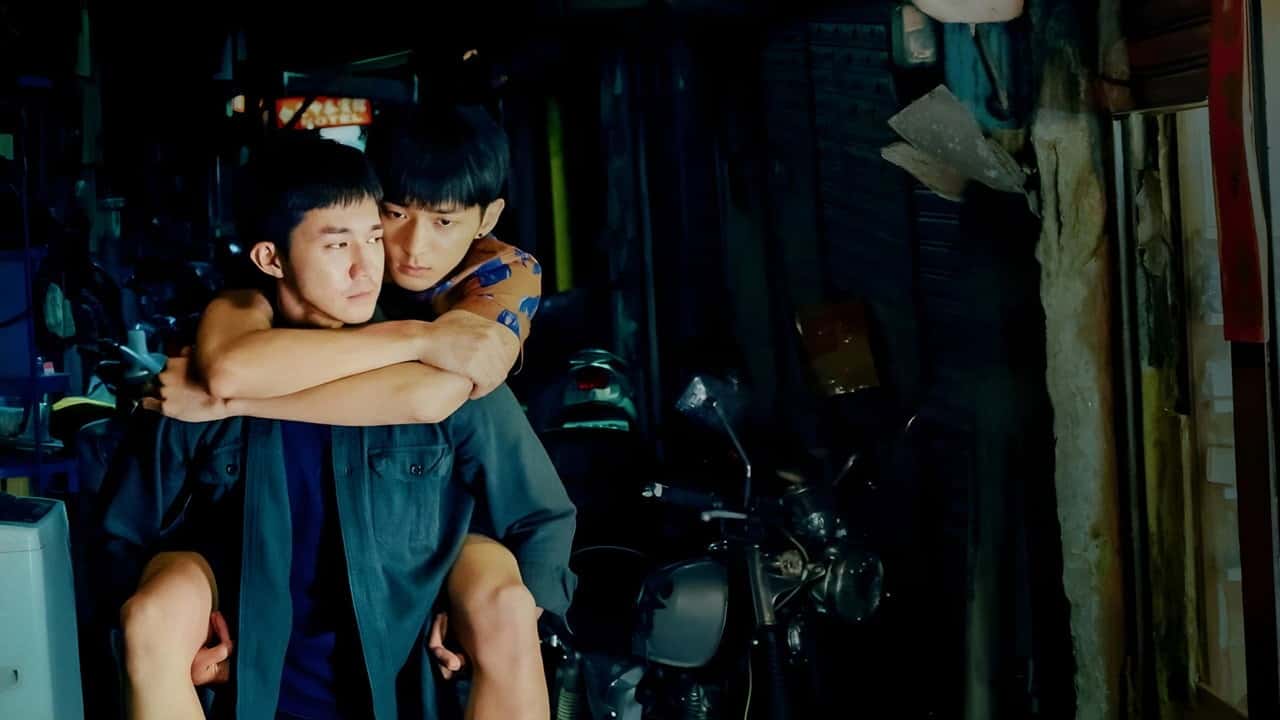 Кадр з фільму Лайт (2021)