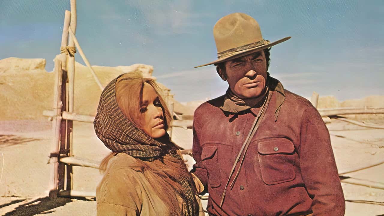 Кадр з фільму Слідами місяця (1968)