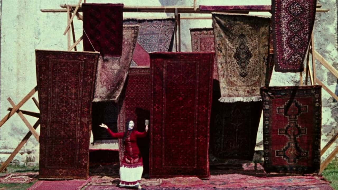 Кадр з фільму Колір граната (1969)