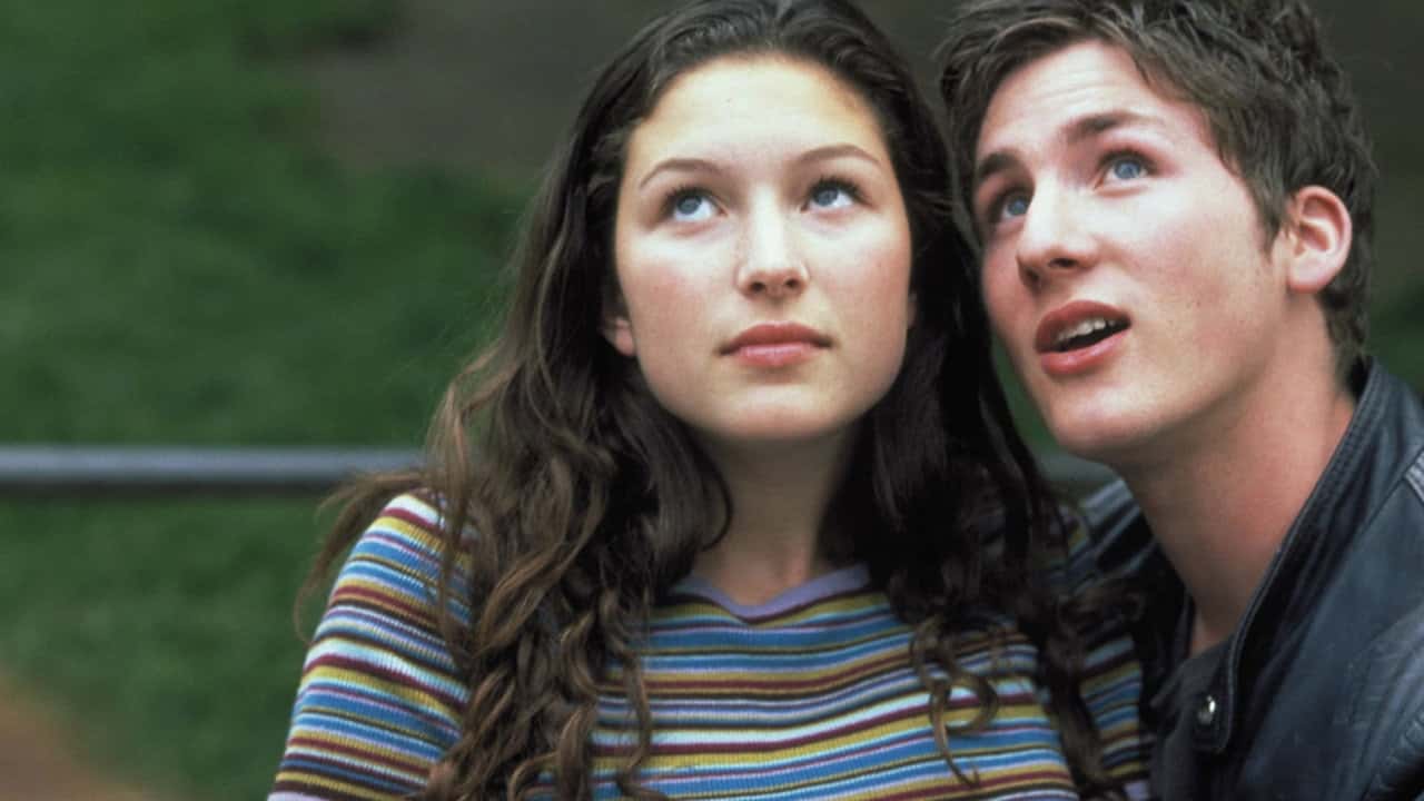 Кадр з фільму Дью Іст (2002)