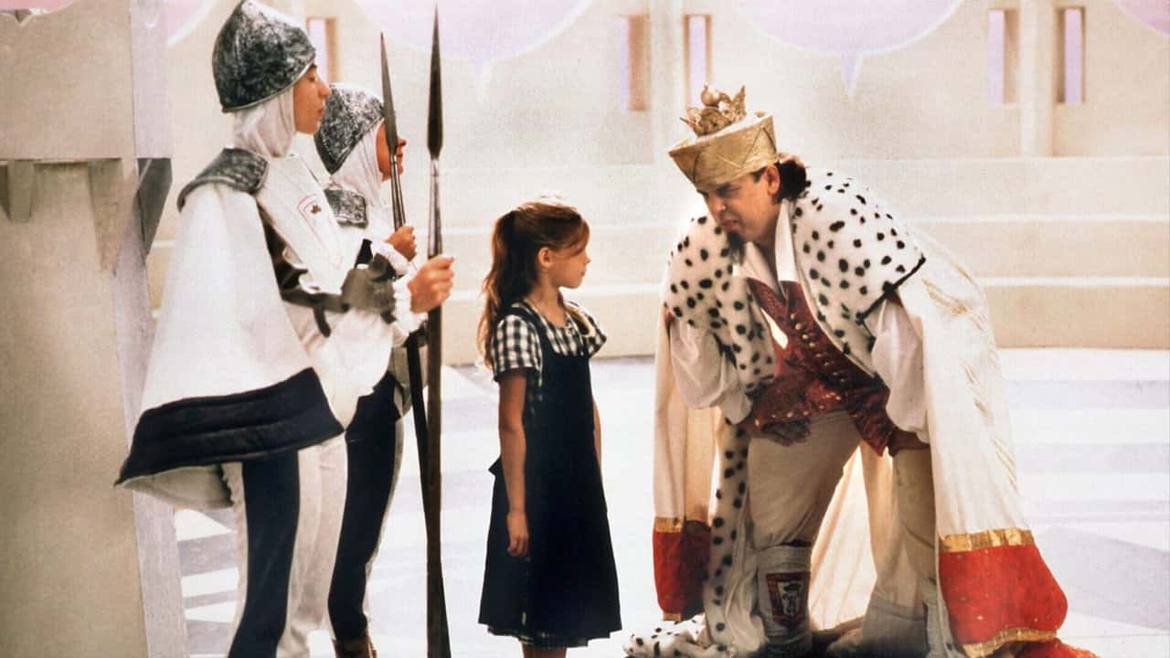 Кадр з фільму Хай живе королева (1995)