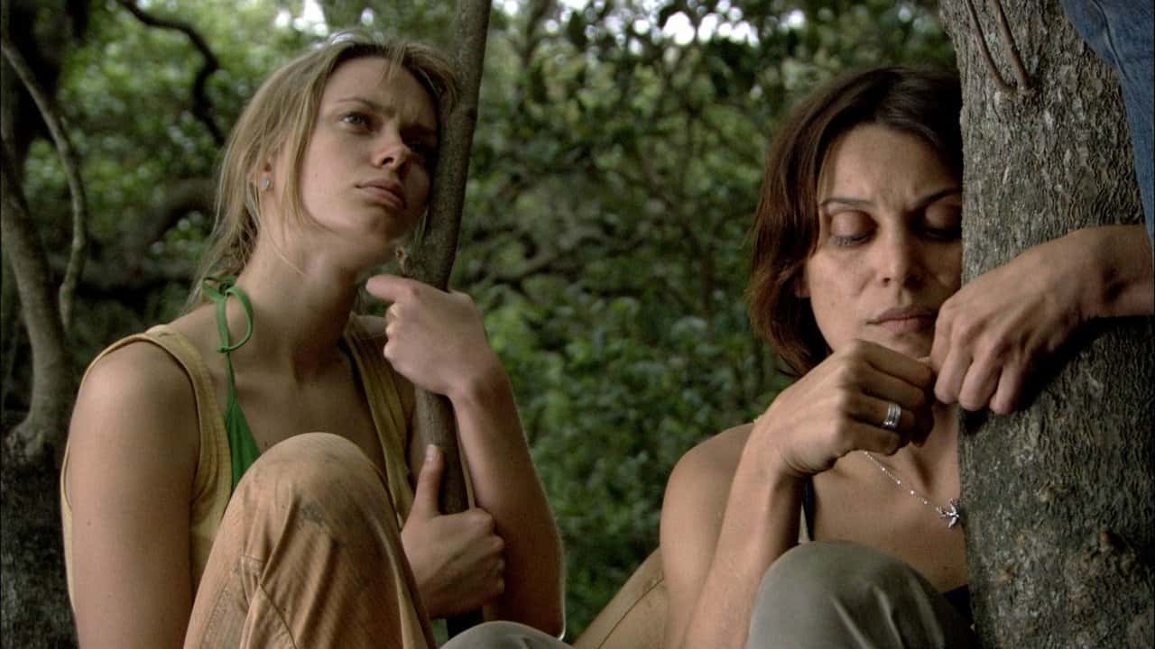 Кадр з фільму Хижі води (2008)