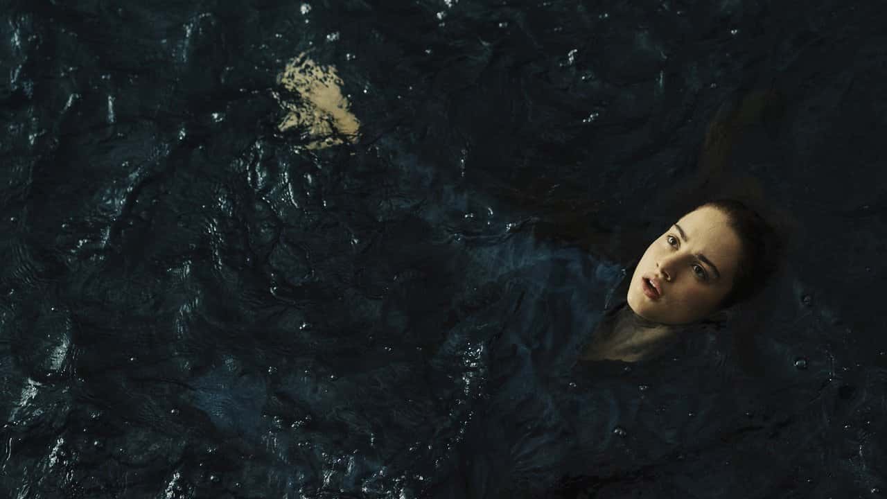 Кадр з фільму Мейдей (2021)