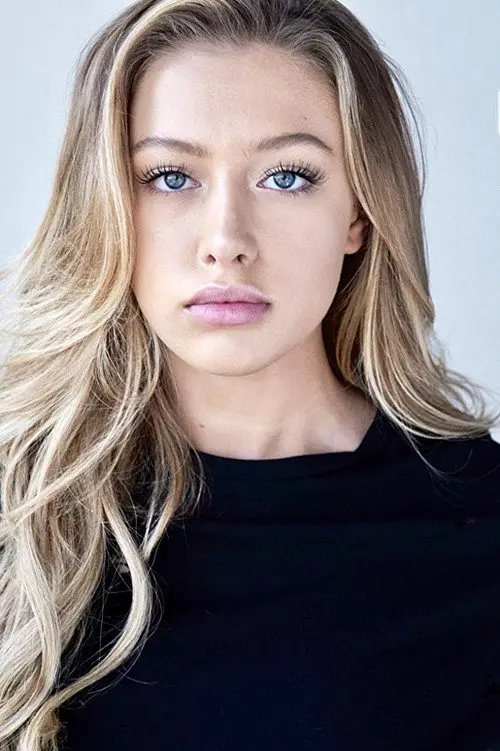 Фото Logan Riley